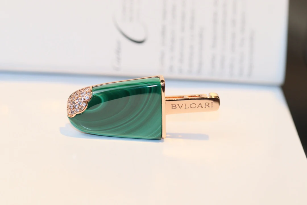 Брошь в виде мороженого Bvlgari