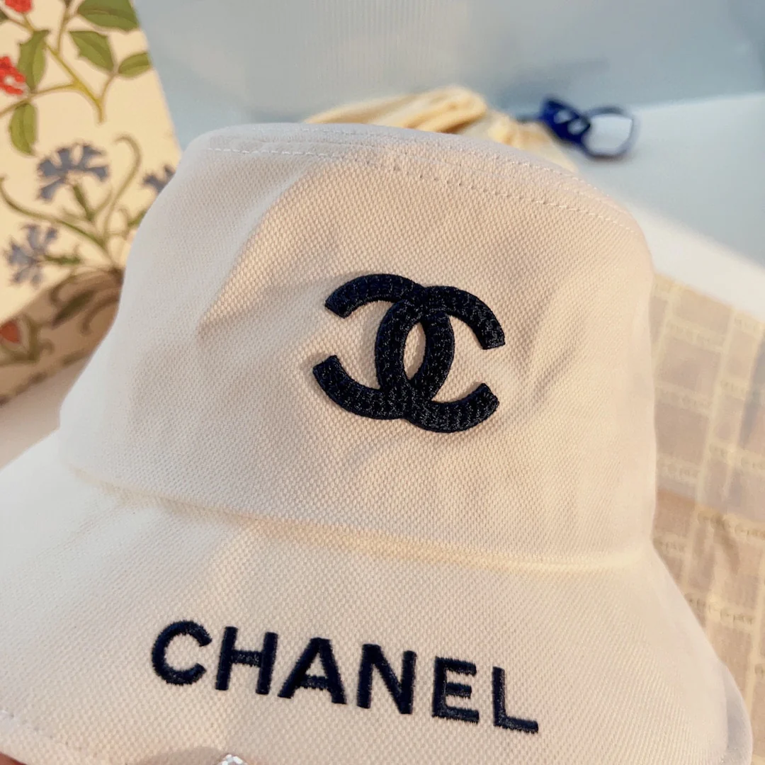 Chanel - Вышитая рыбацкая шляпа