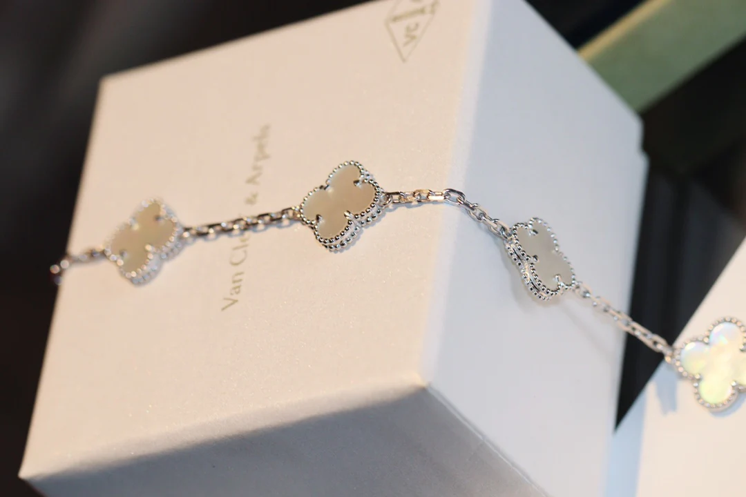 VCA-Браслет 002