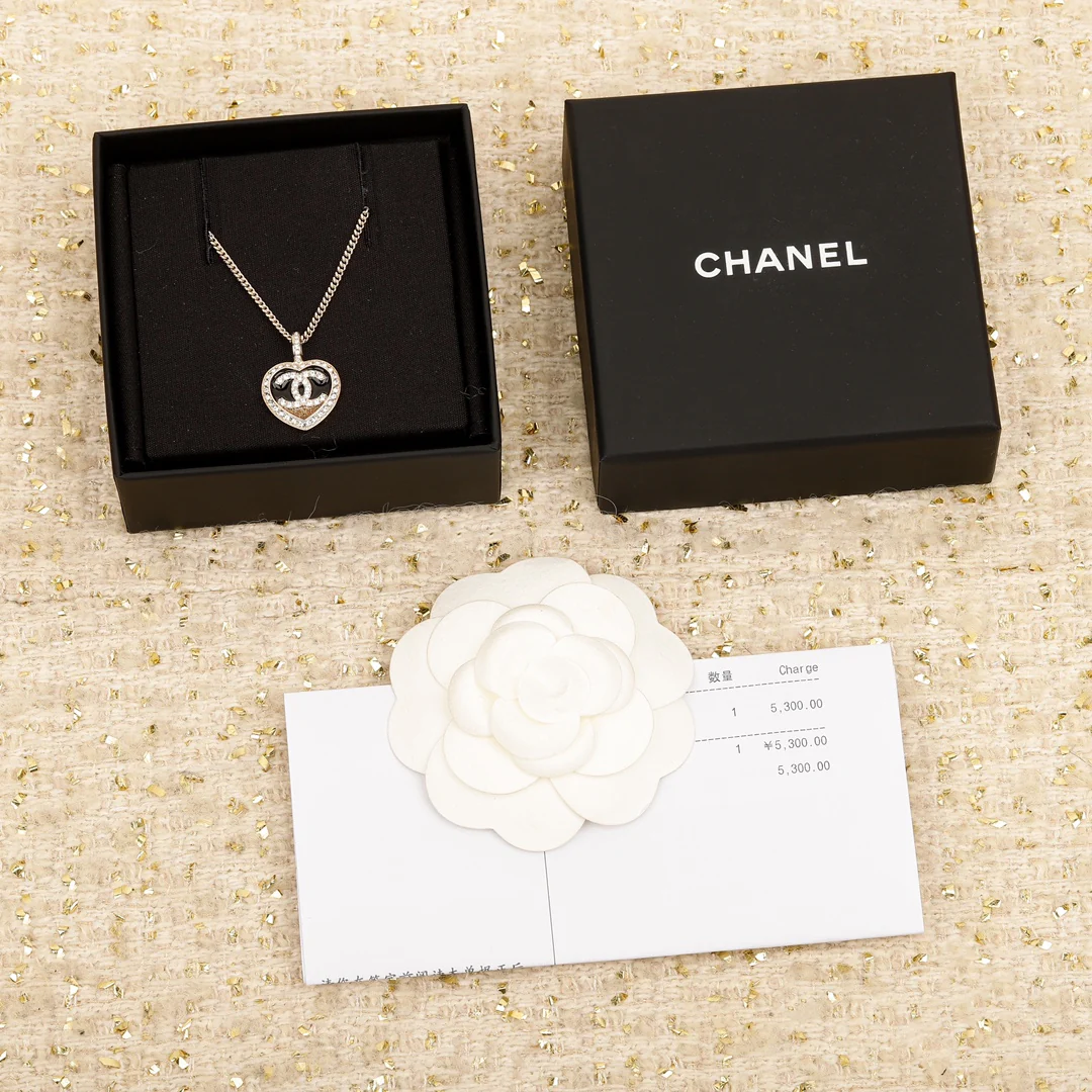 Chanel - Колье 373