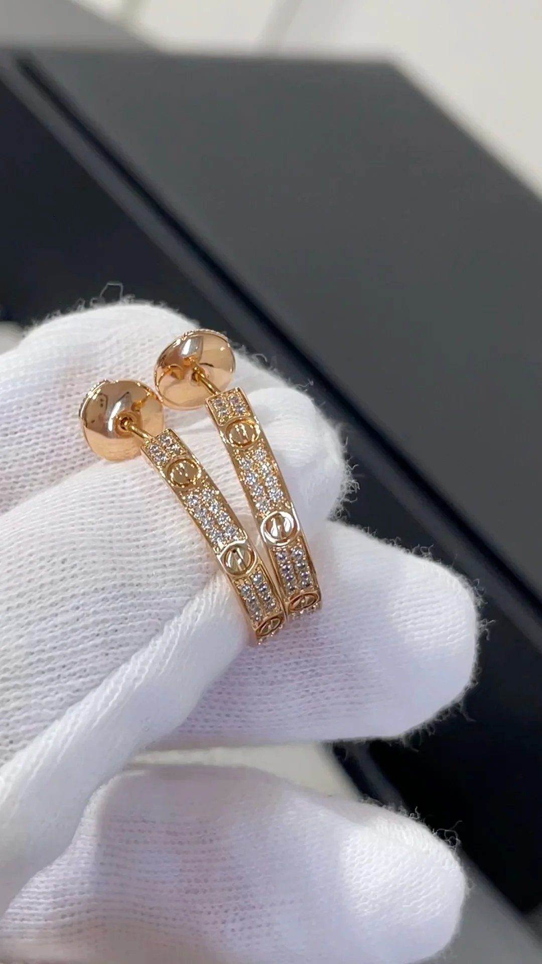 Серьги Cartier 050