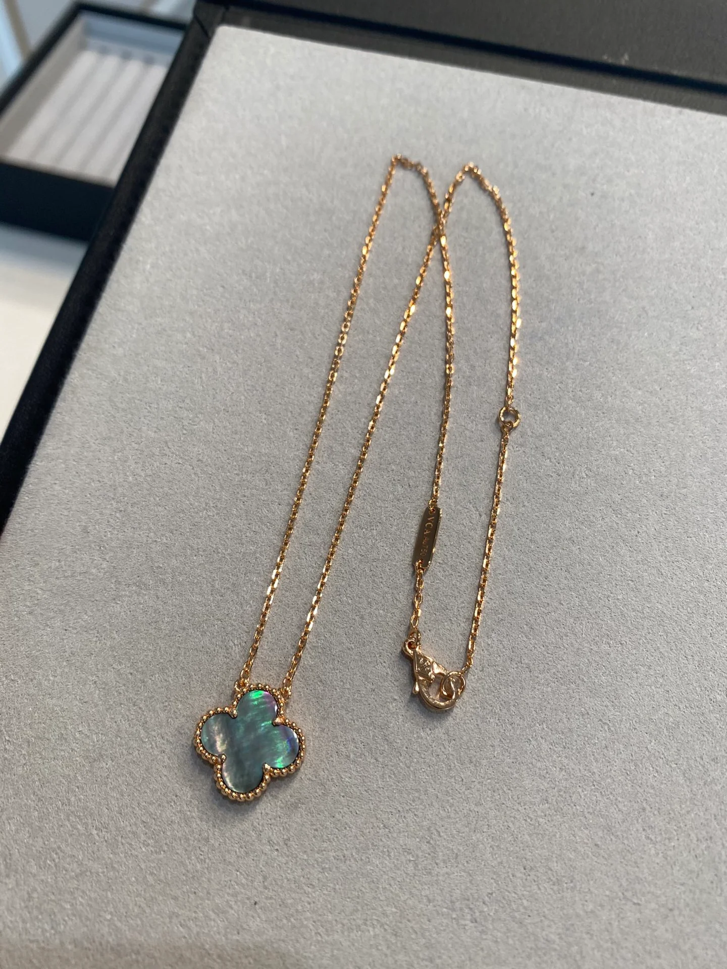 Ван Веккьо - Колье 117