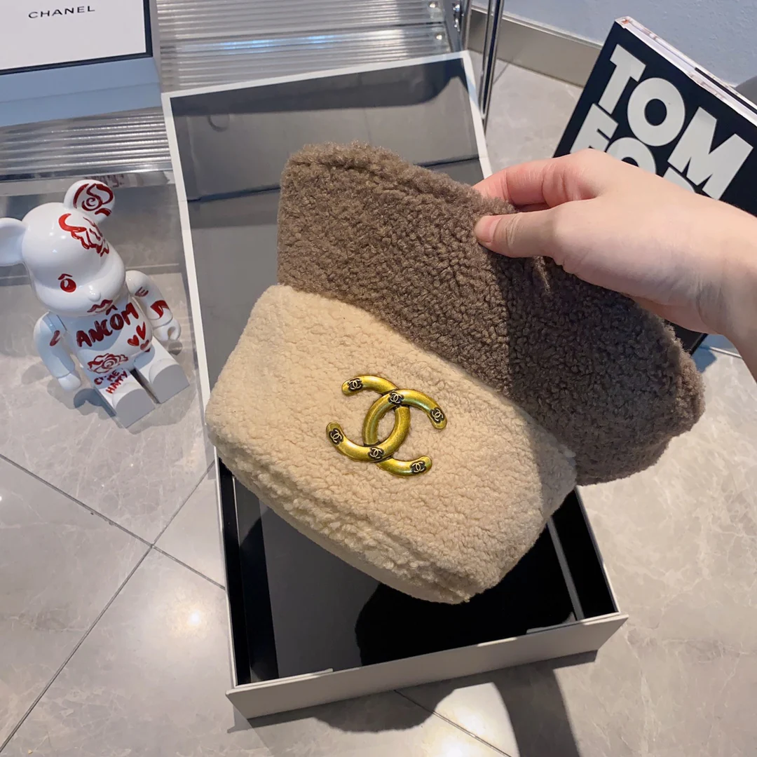 Chanel - Рыбацкая шляпа из овечьей шерсти