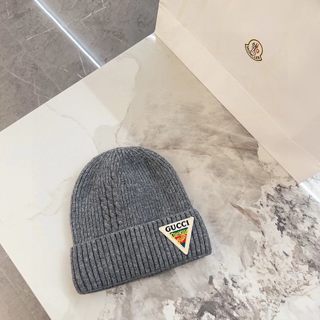 Вязаная шапка Gucci Classic Label - серая