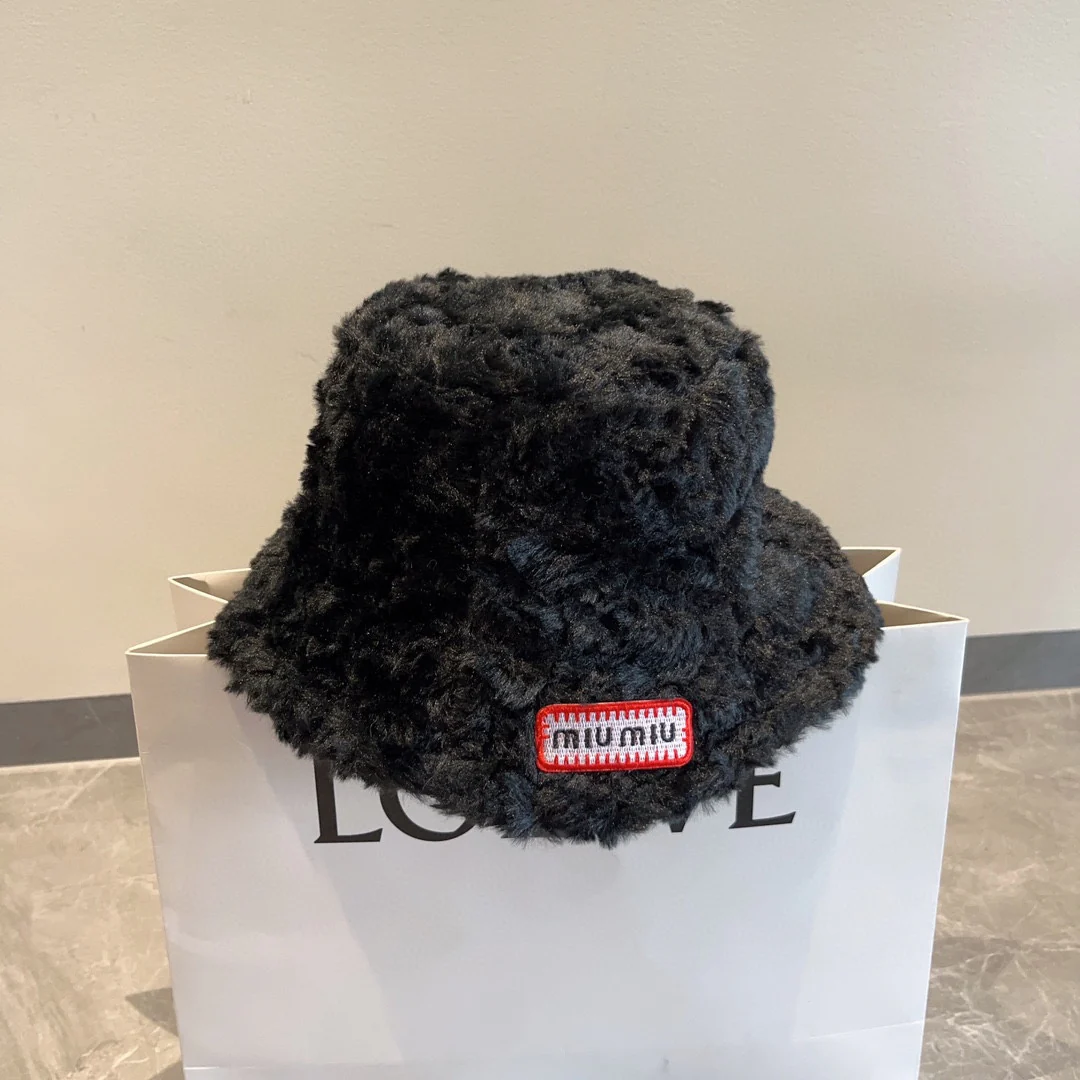 Miu Miu - Новая рыбацкая шапка из кроличьего меха, осень/зима - черная