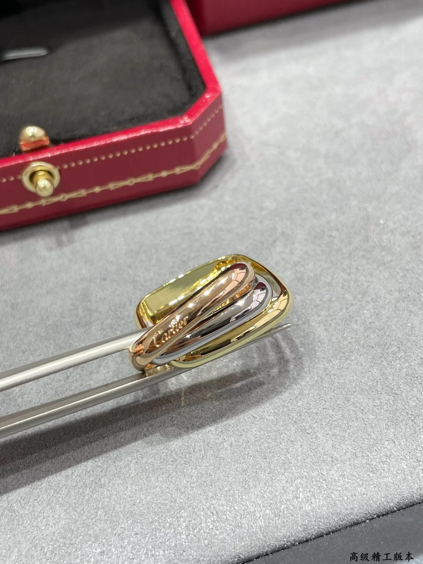 Кольцо Cartier 015