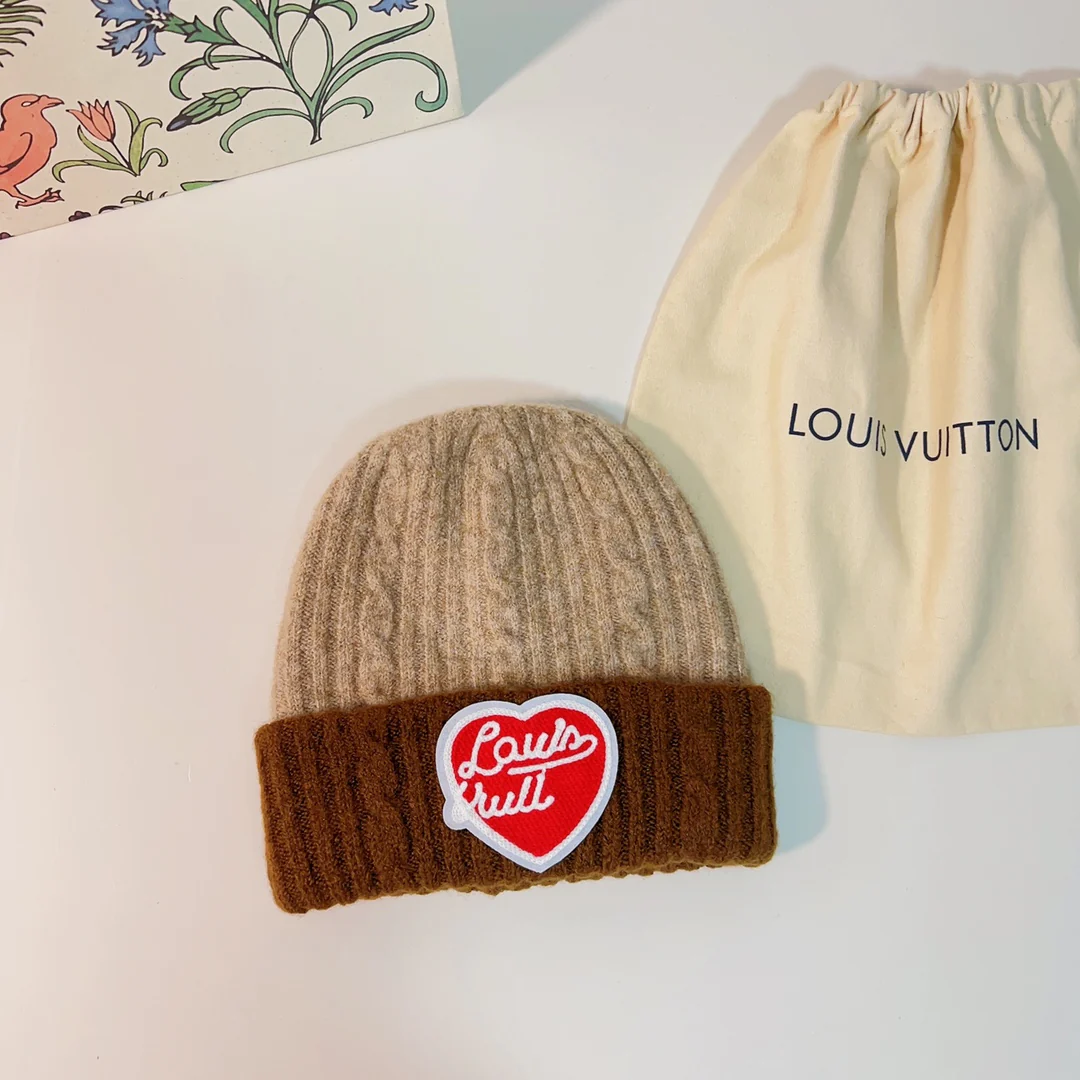 Вязаная шапка LV-Cable