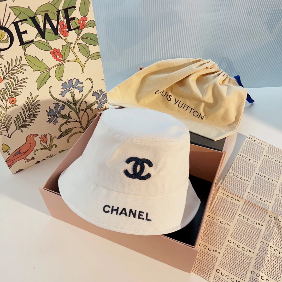 Chanel - Вышитая рыбацкая шляпа