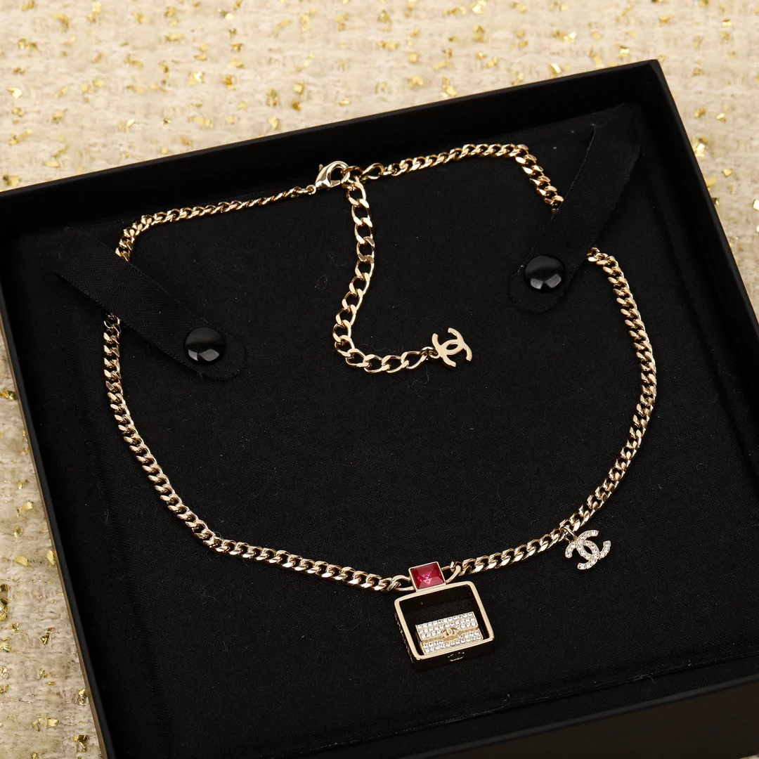 Колье Chanel 427