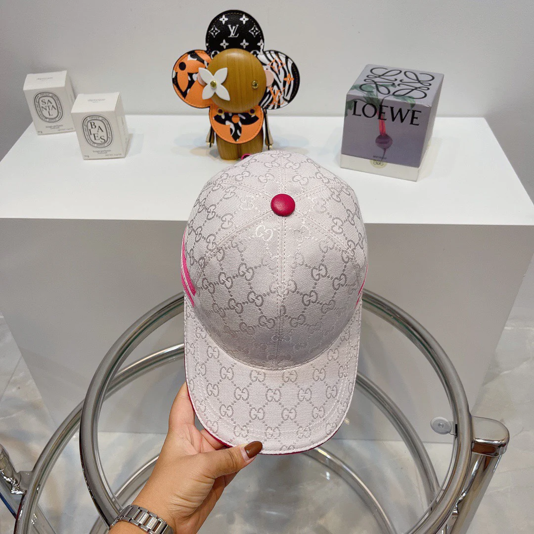 Gucci - Новая бейсболка с вышитой двойной буквой G - Белая