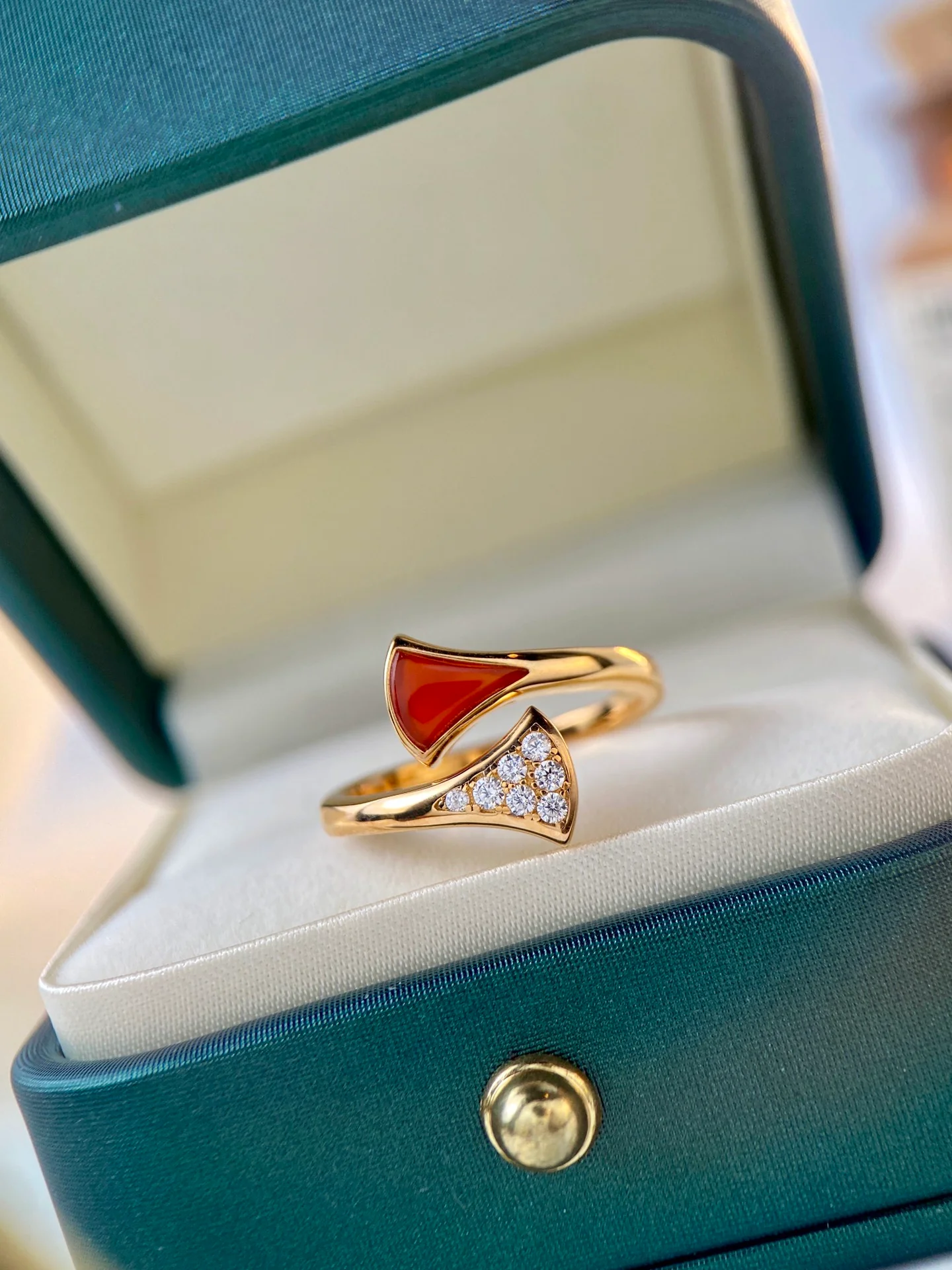 Кольцо Bvlgari - 55