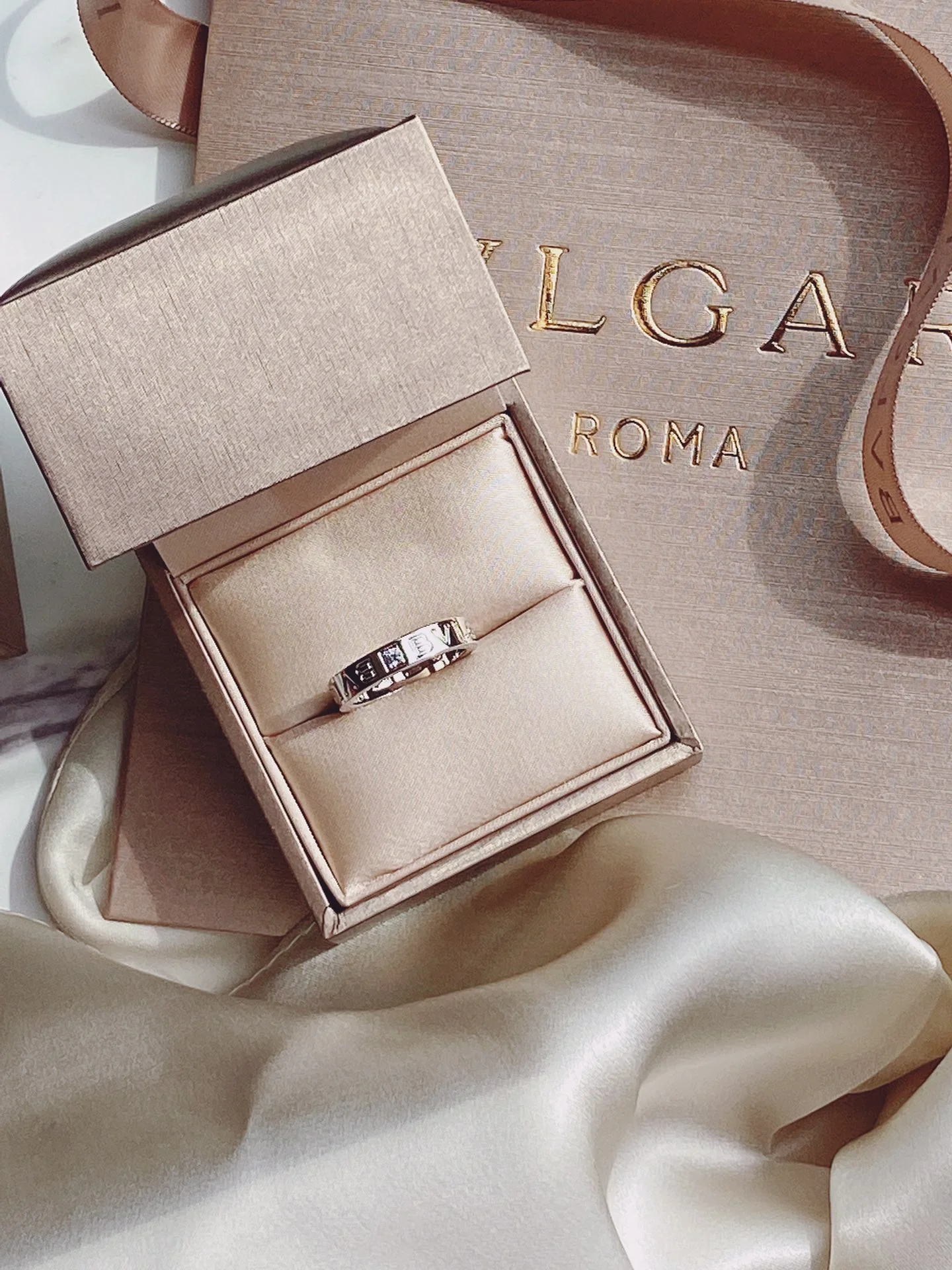 Кольцо Bvlgari 026