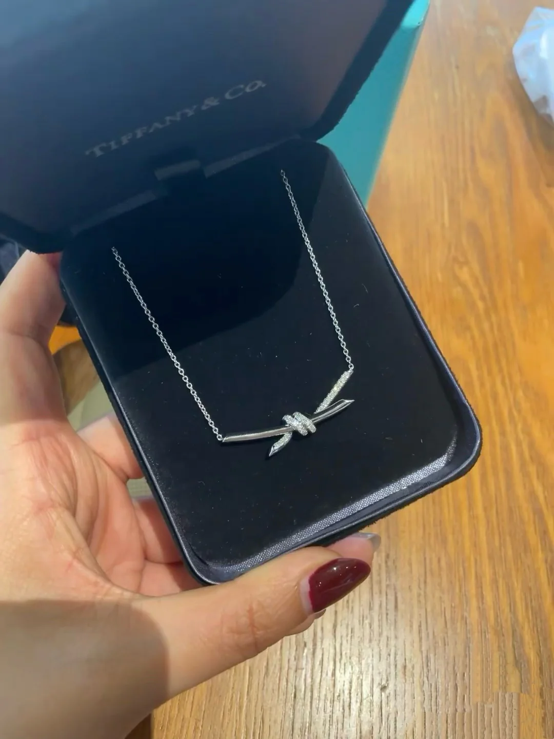 Колье Tiffany 103