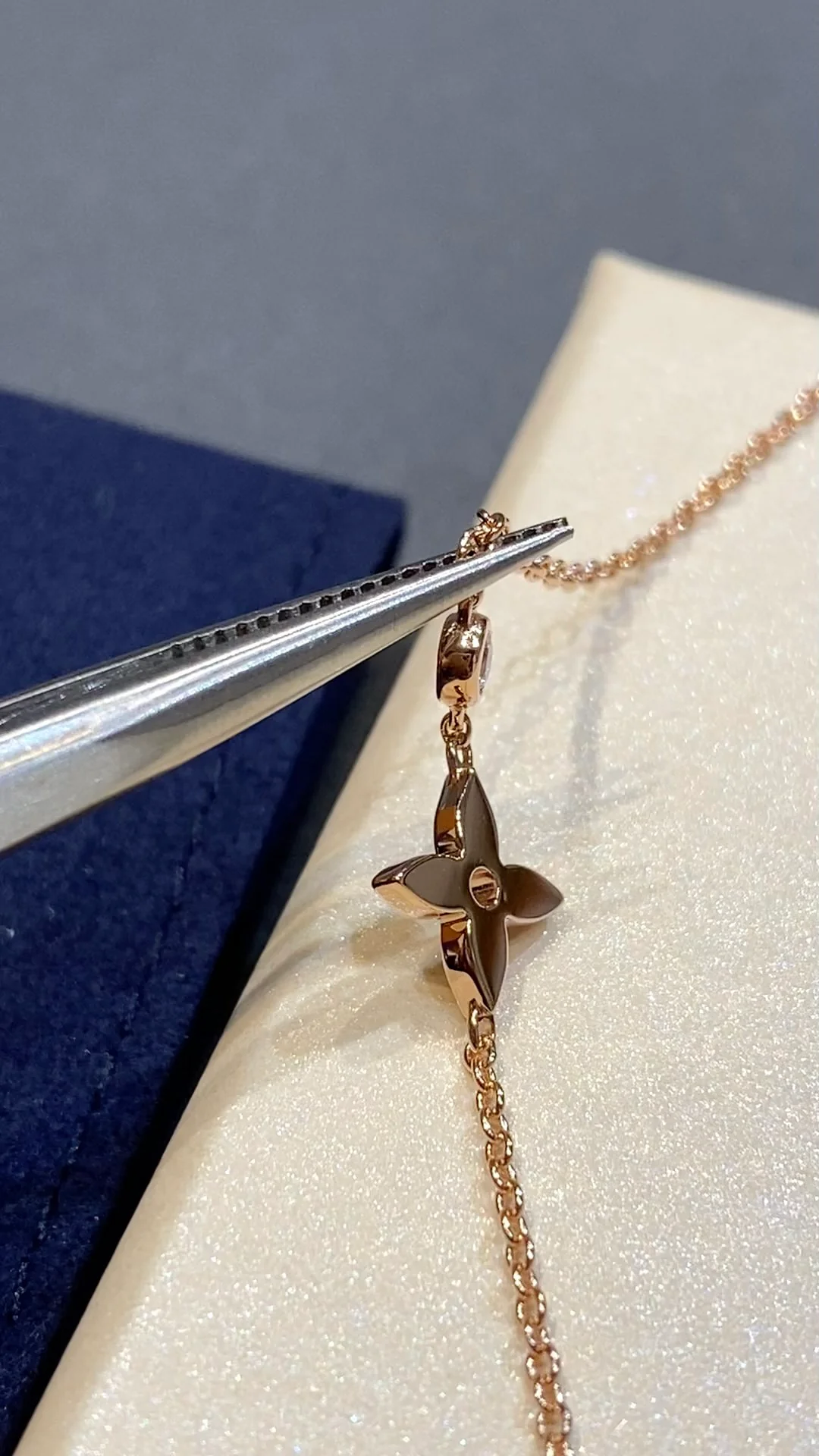 LV-Ожерелье 087