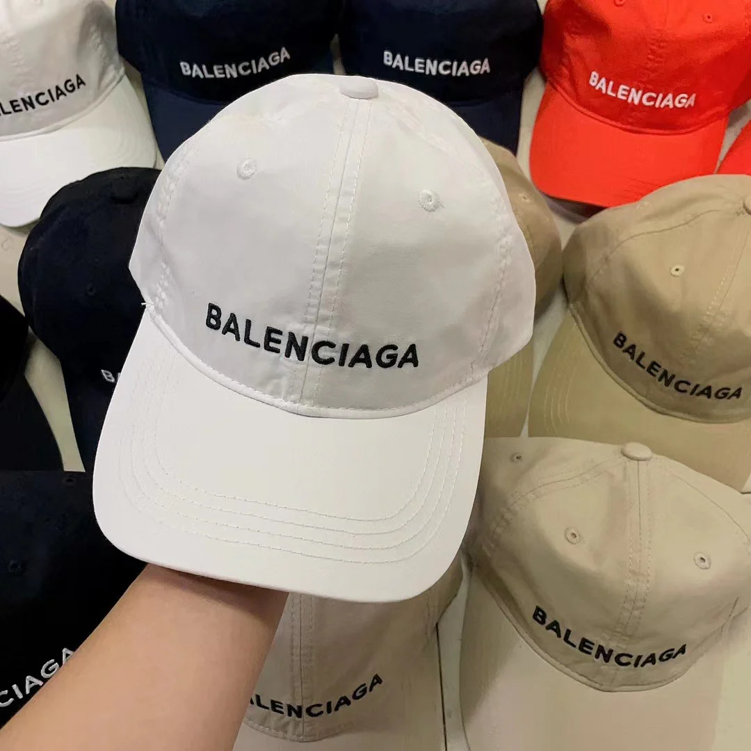 Бейсболка Balenciaga с вышивкой - 4