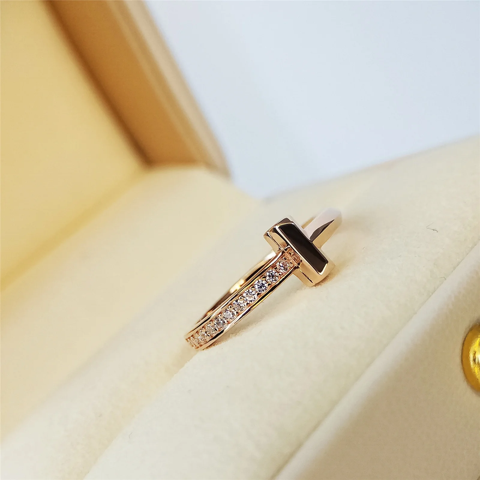 Кольцо Тиффани 040