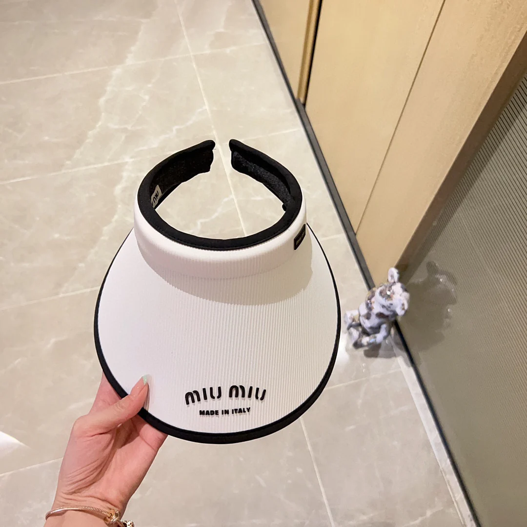 Новые поступления коллекции Miu Miu весна/лето 2023 - Козырек - Солнцезащитная шляпа - Белый - 1
