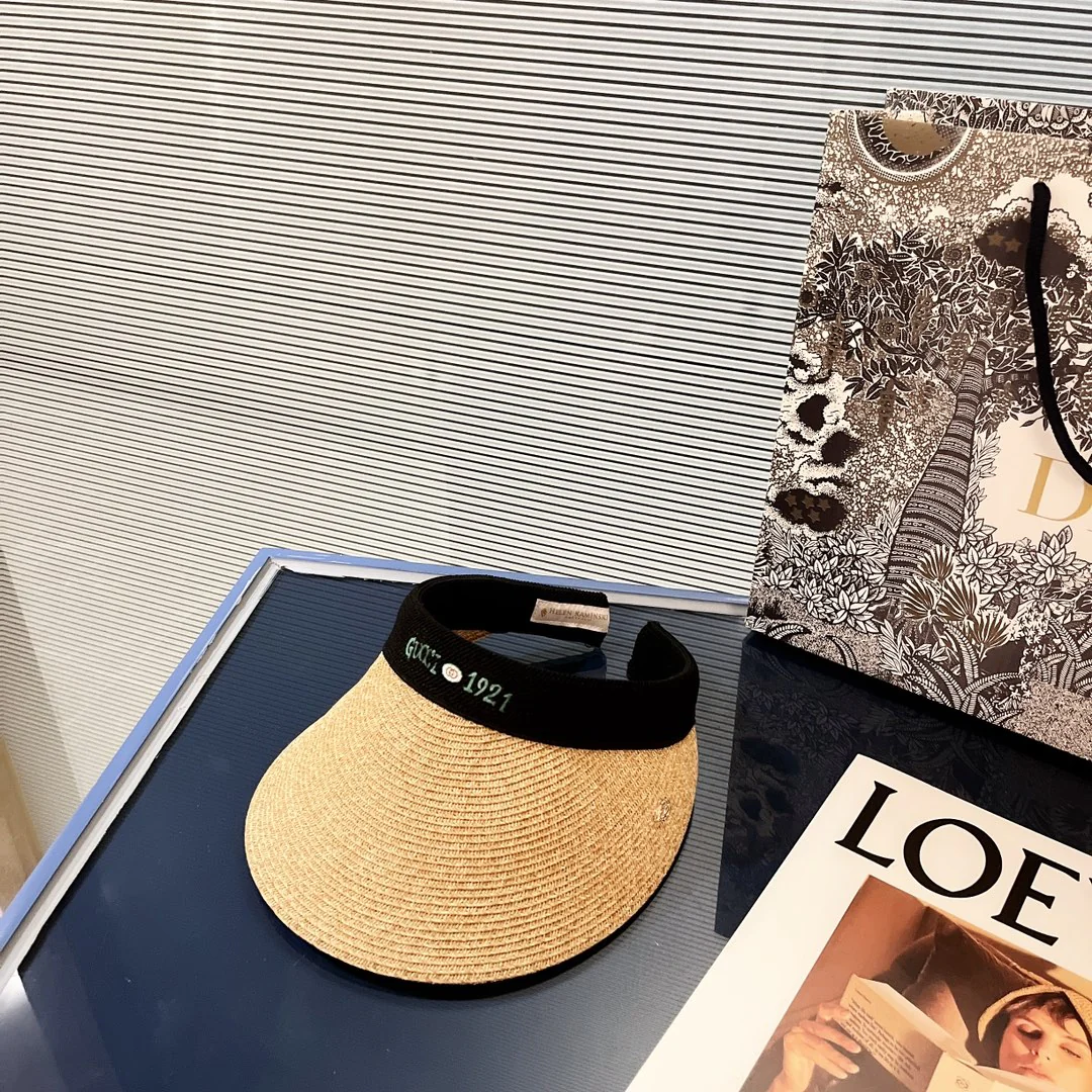 Солнцезащитная шляпа Gucci с козырьком