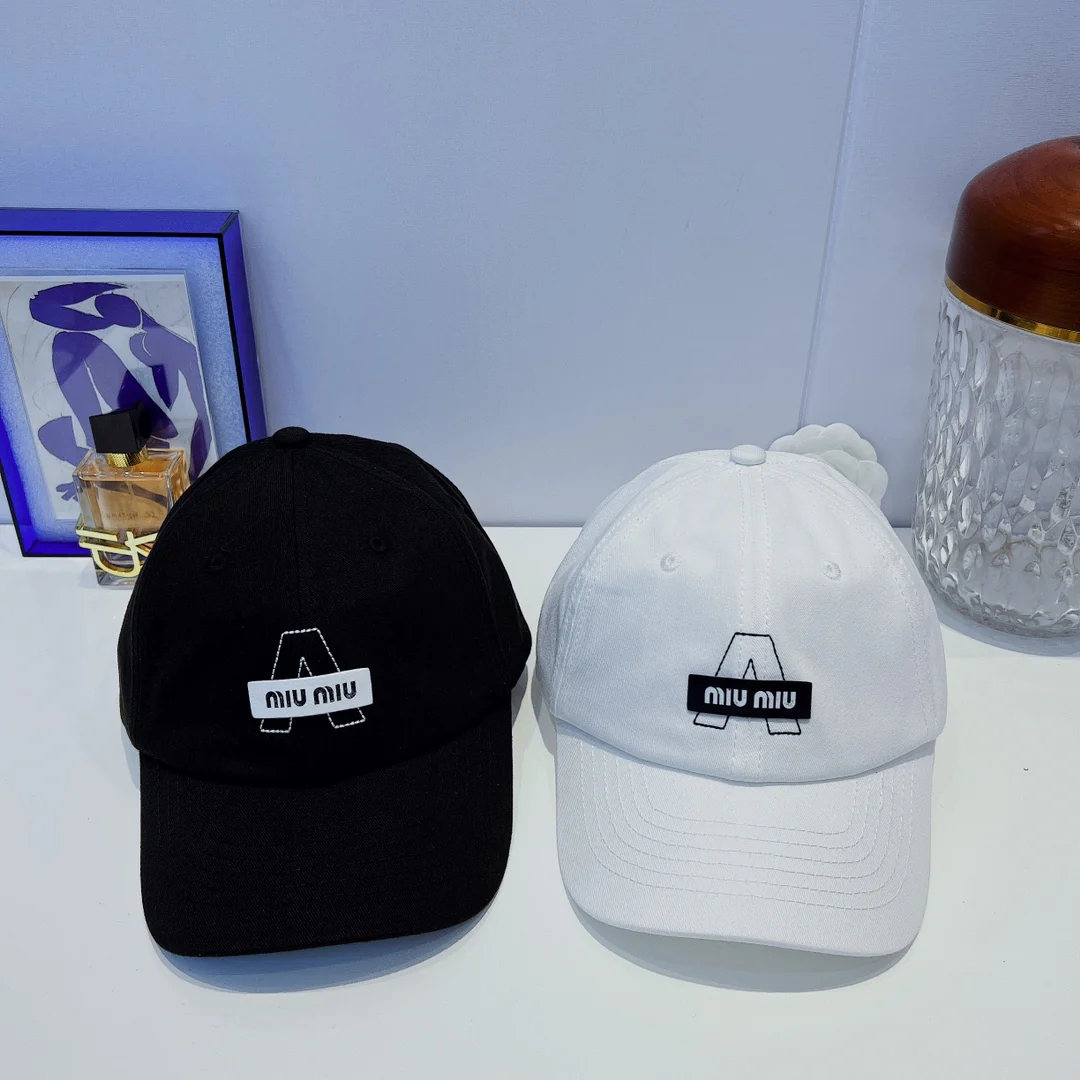 Miu Miu - Новая однотонная бейсболка - 2 цвета