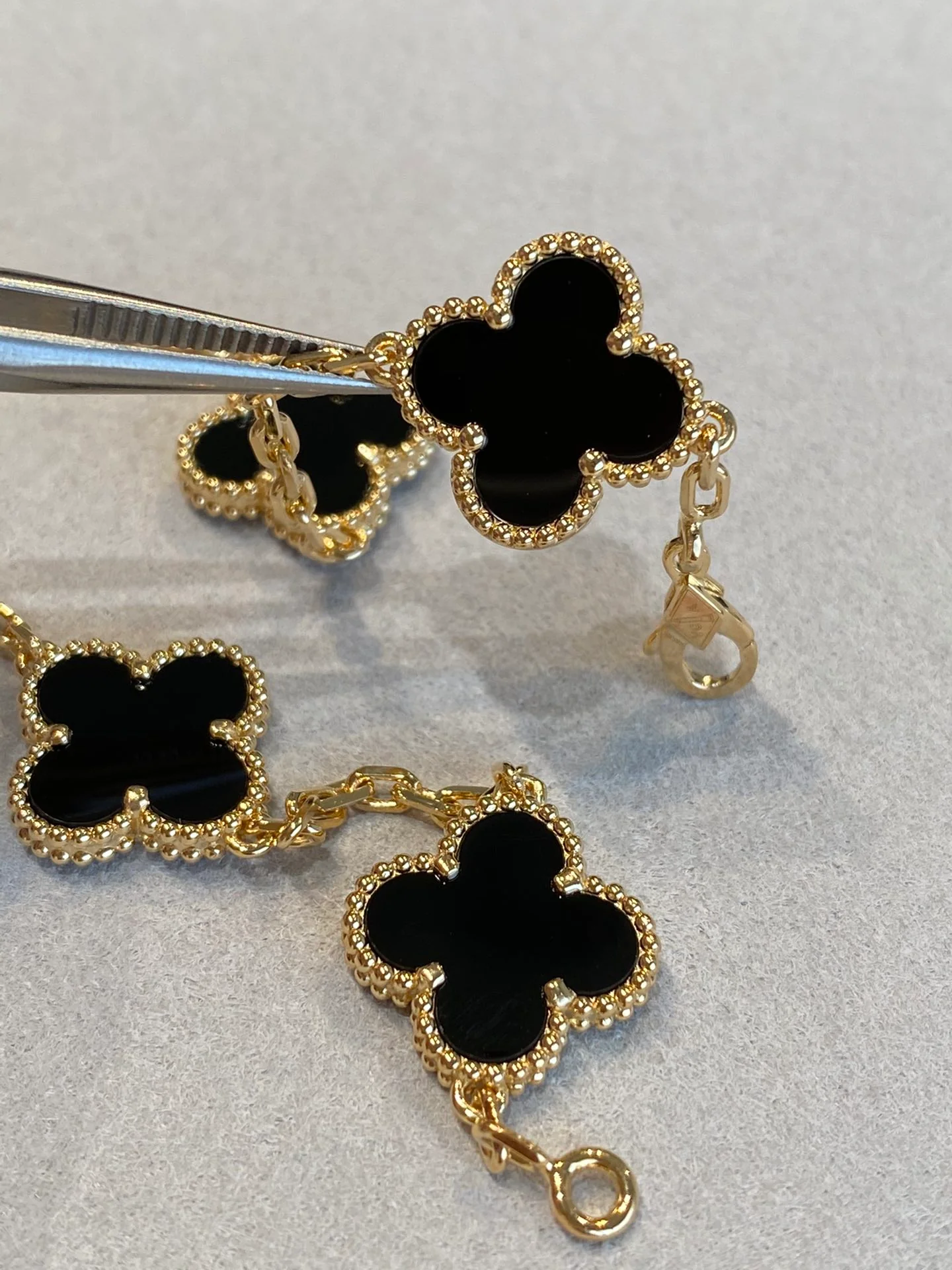 Браслет VCA - 31