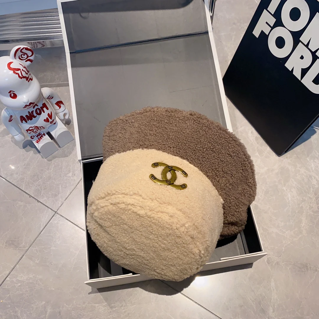 Chanel - Рыбацкая шляпа из овечьей шерсти