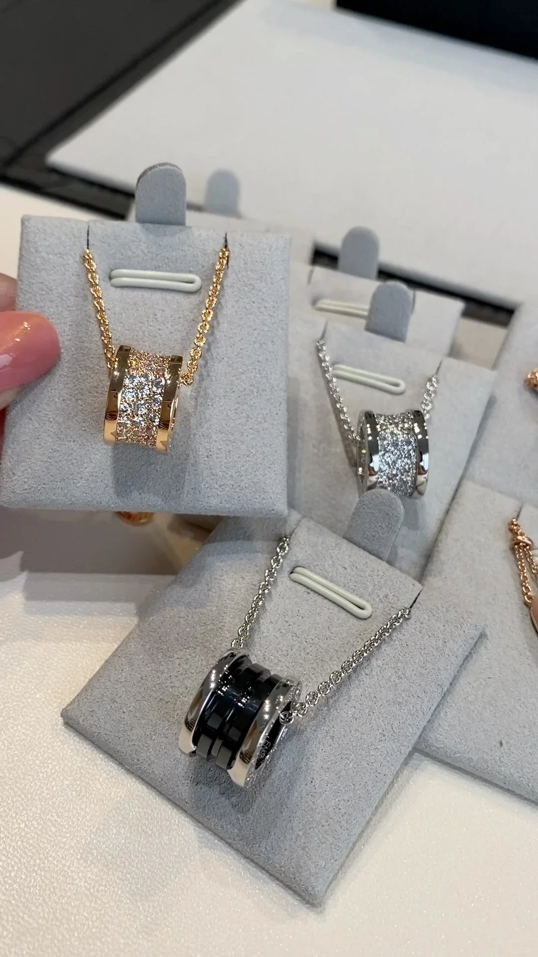 Колье Bvlgari - Изображение из коллекции - 5