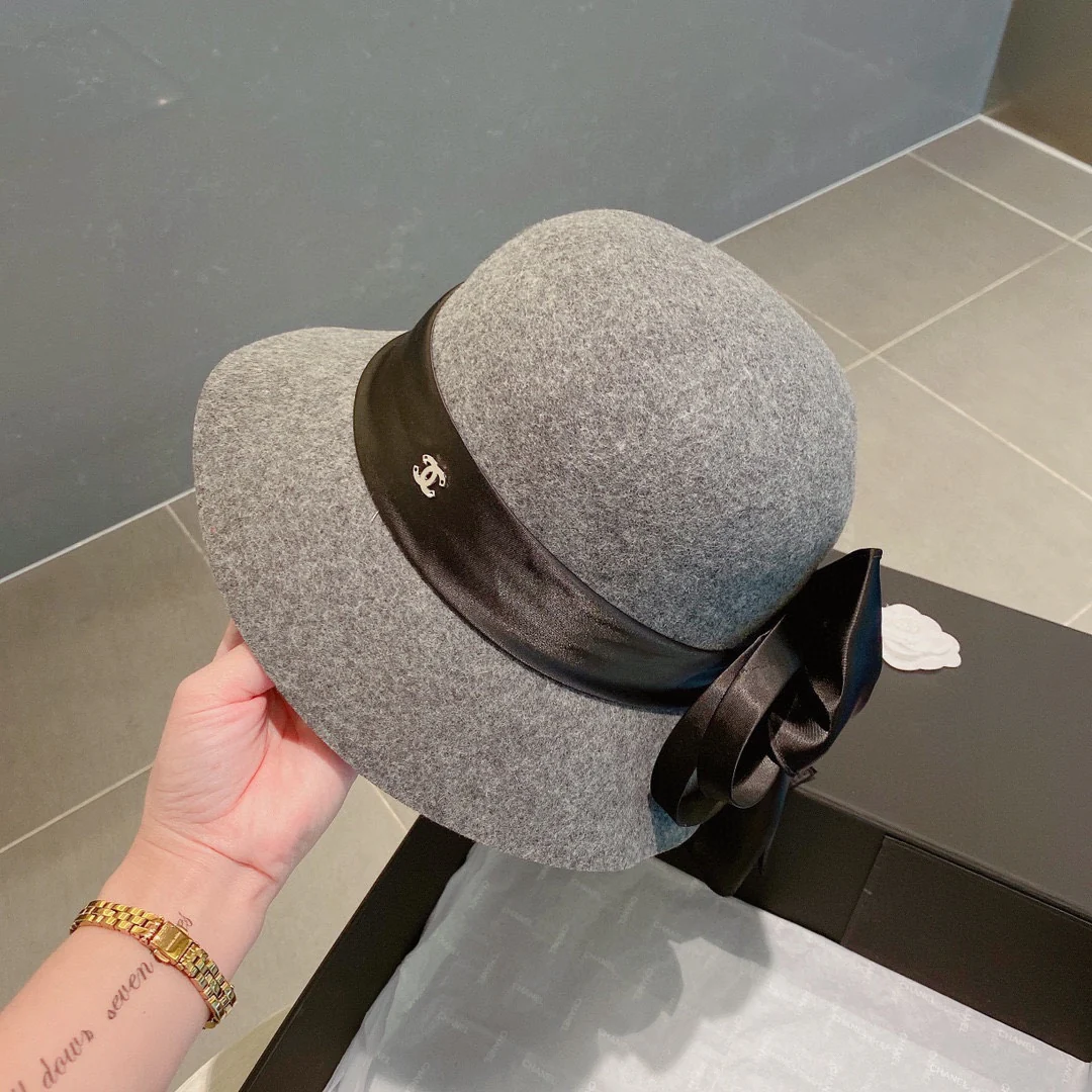 Шерстяная шляпа Chanel - серая - 1