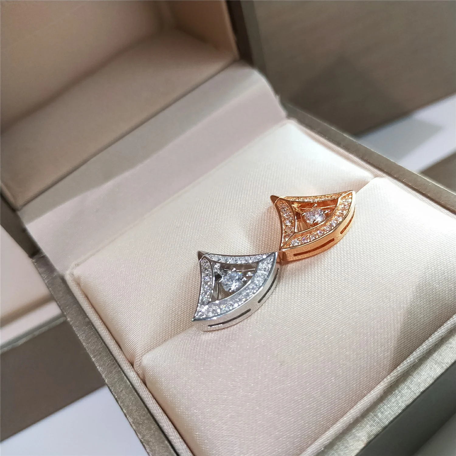 Серьги Bvlgari - 14