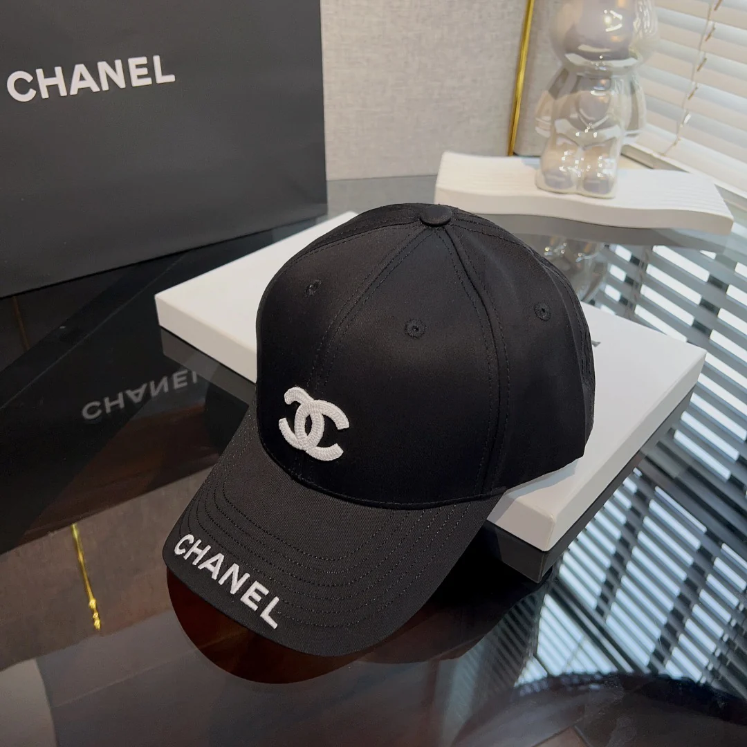 Классическая бейсболка Chanel - черная