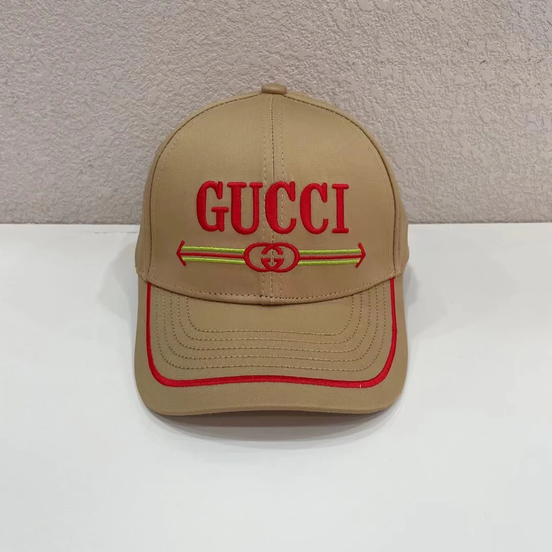 Gucci - Новая вышитая бейсболка с эффектом потертости