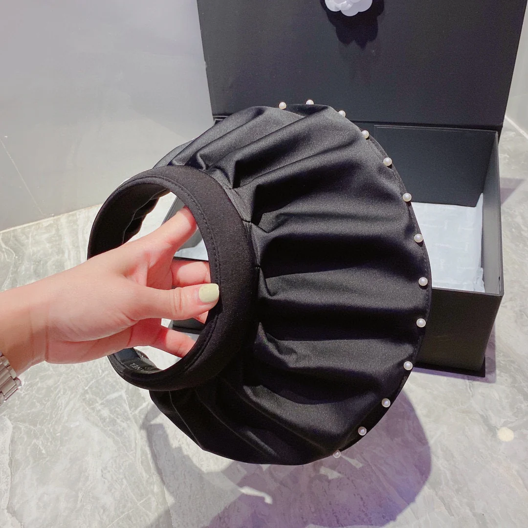 Солнцезащитная шляпа Chanel из перламутра - 1