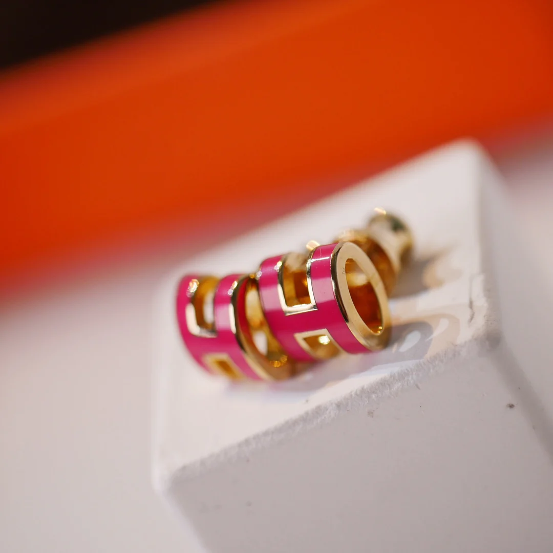 Серьги и гвоздики Hermes