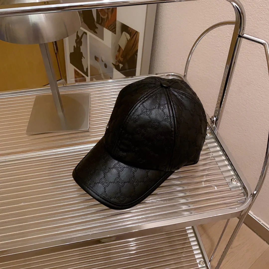 Кожаная бейсболка Gucci - черная