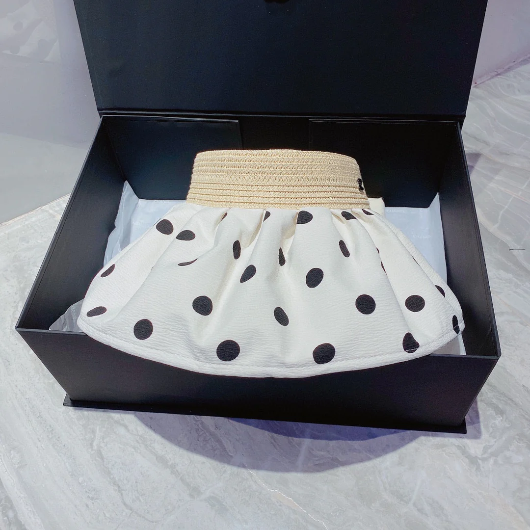 Chanel - Оригинальная соломенная шляпа