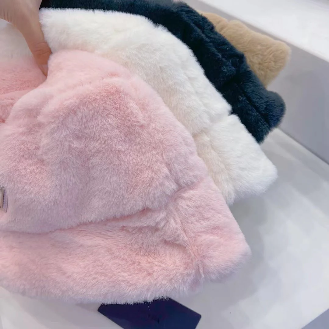 Prada - Рыбацкая шляпа из норки