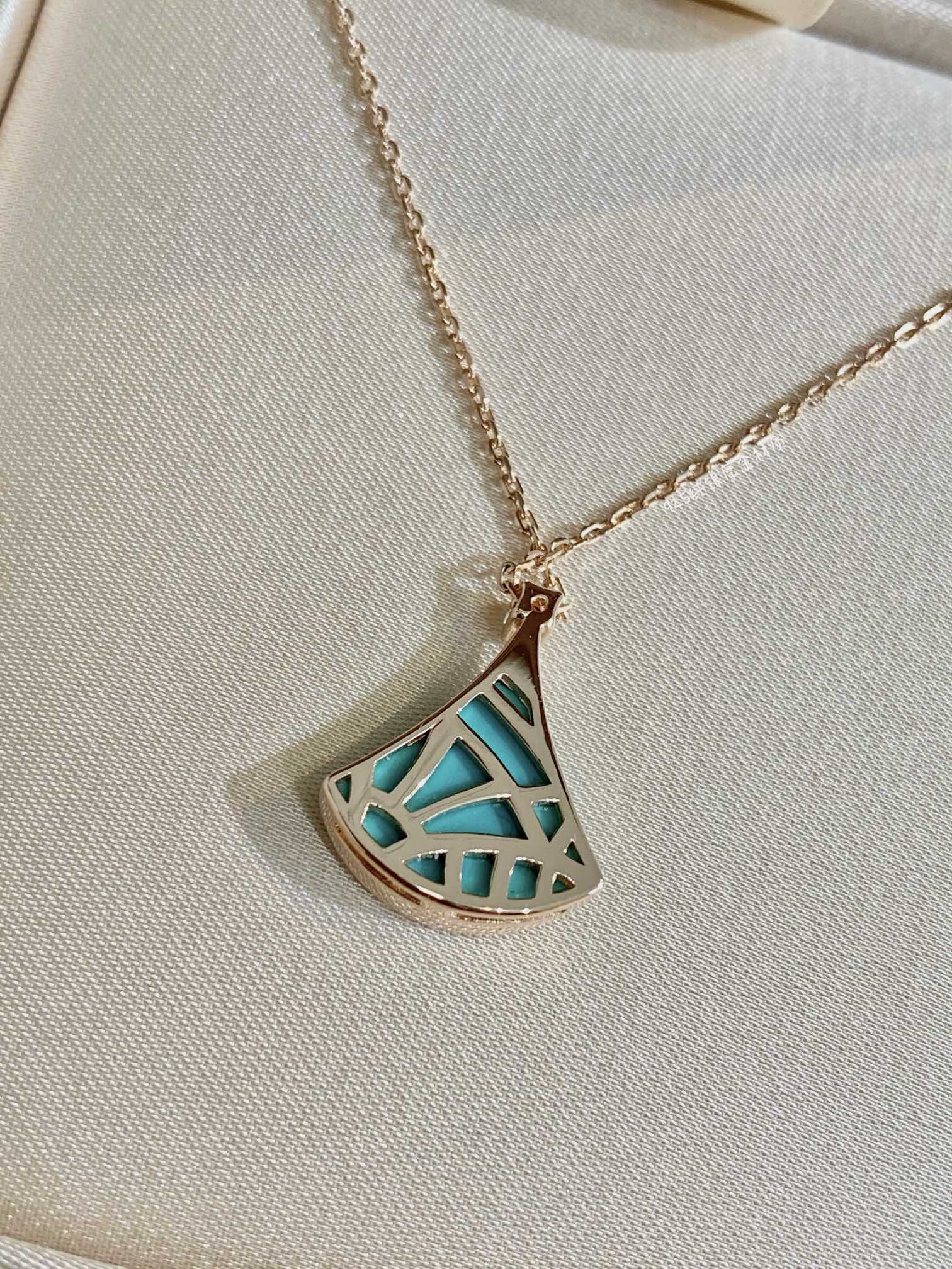 Bvlgari - Колье 009