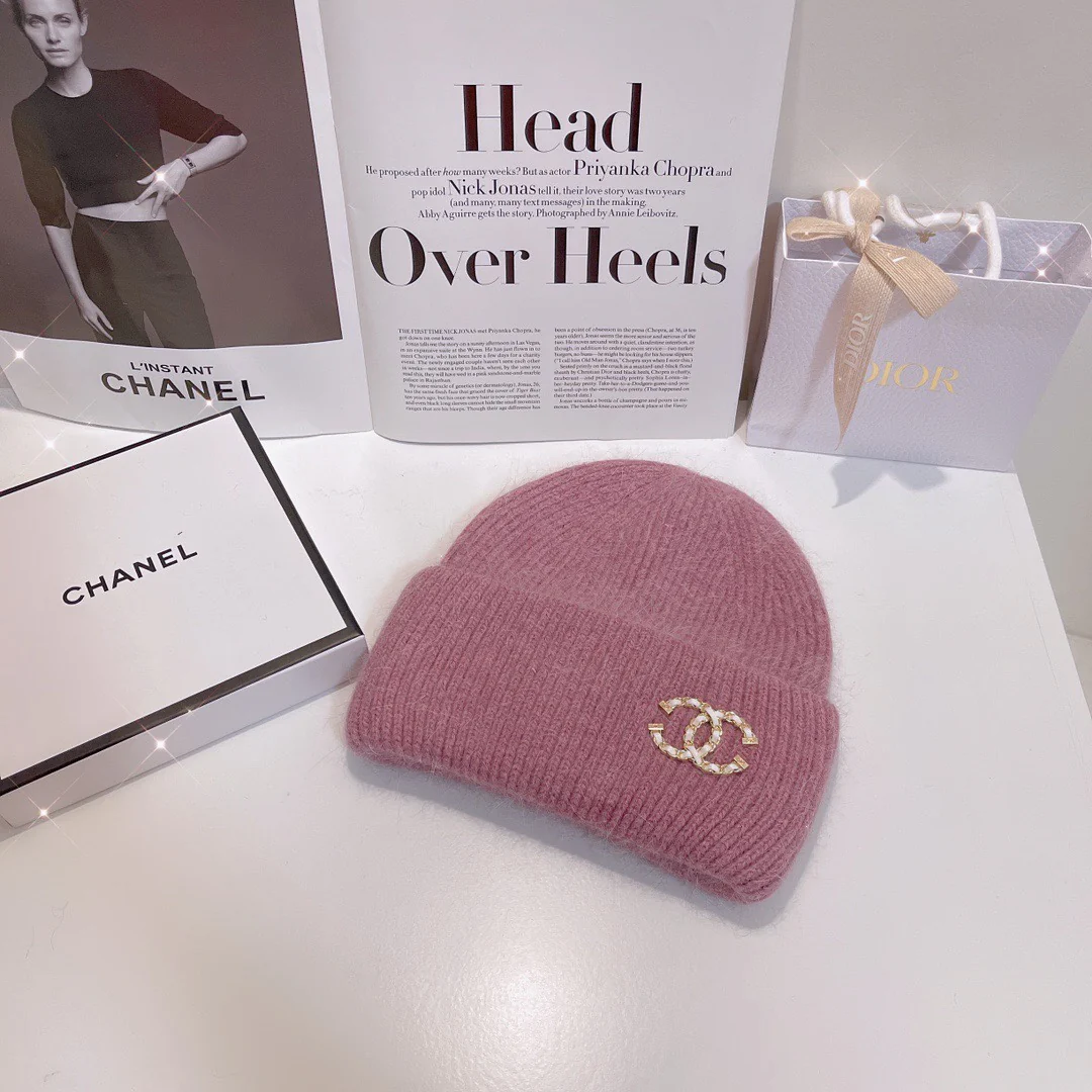 Chanel - Вязаная шапка из кроличьего меха - Розовая