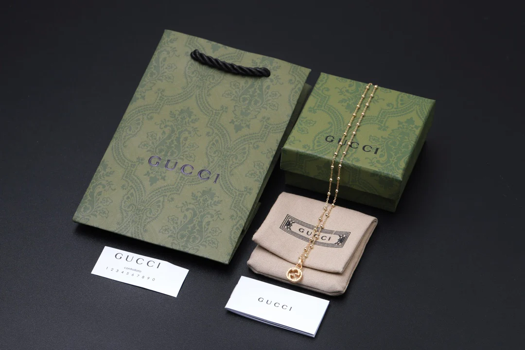 Gucci - Колье 070