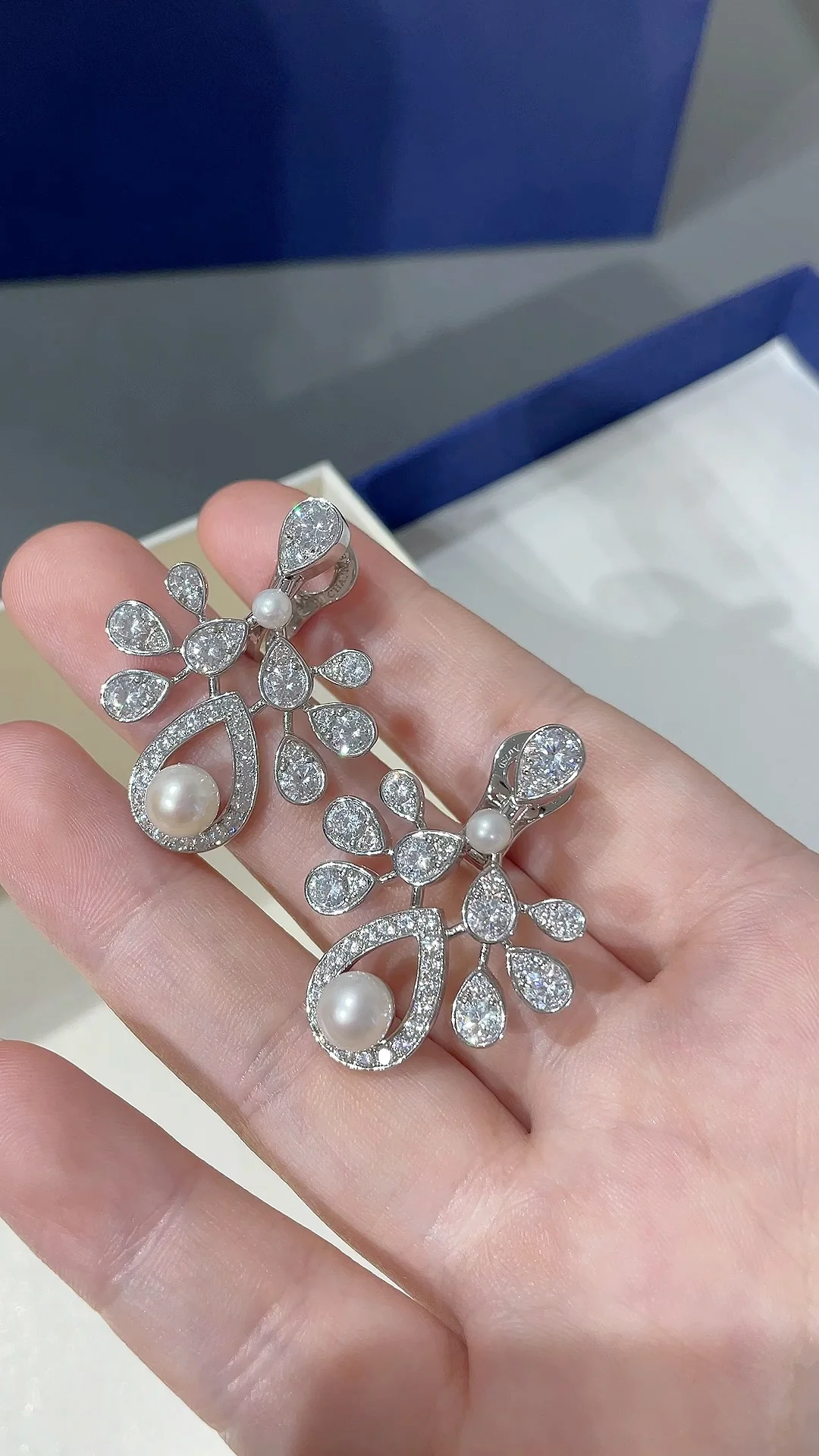 Серьги Chaumet 012