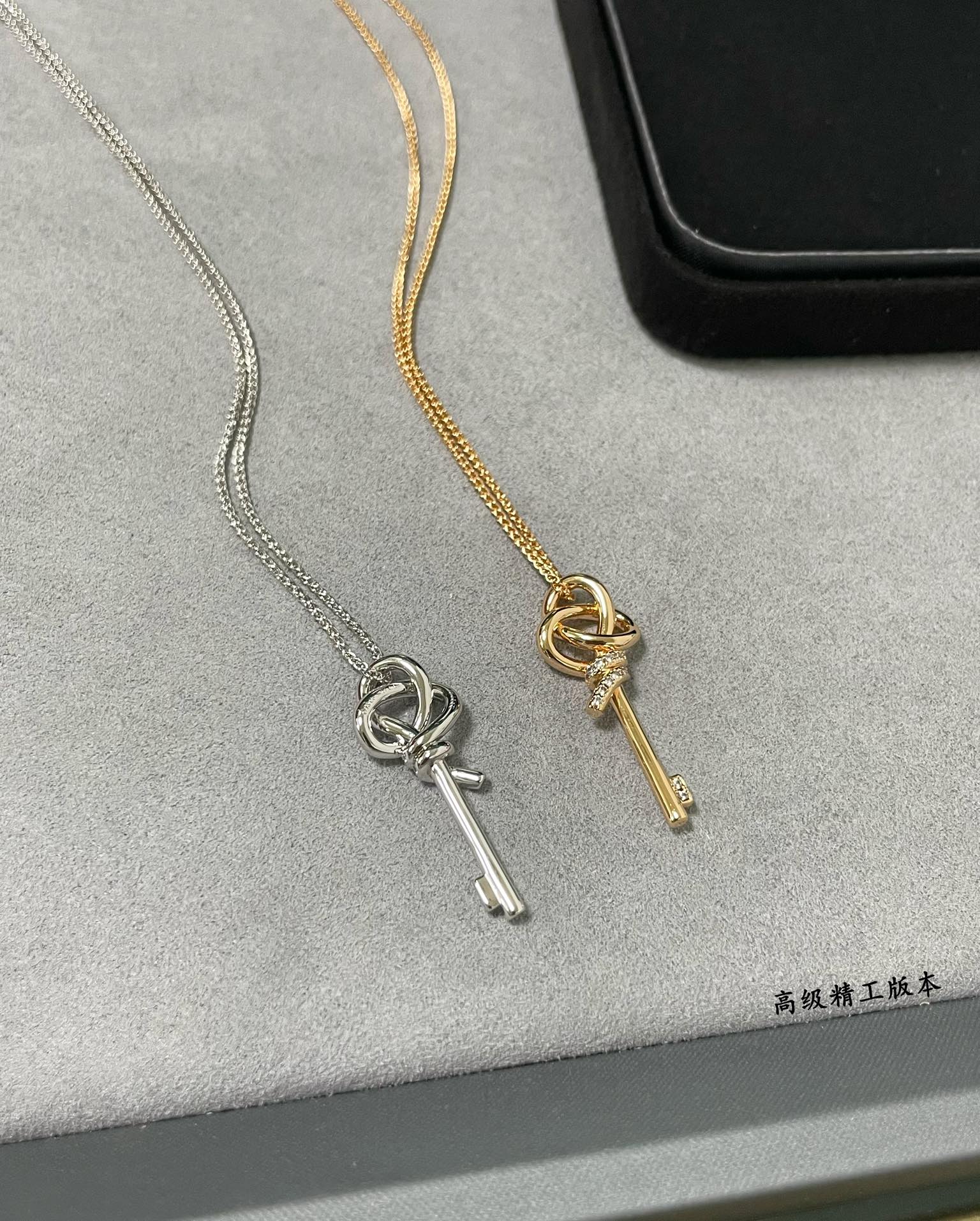 Колье Tiffany 016