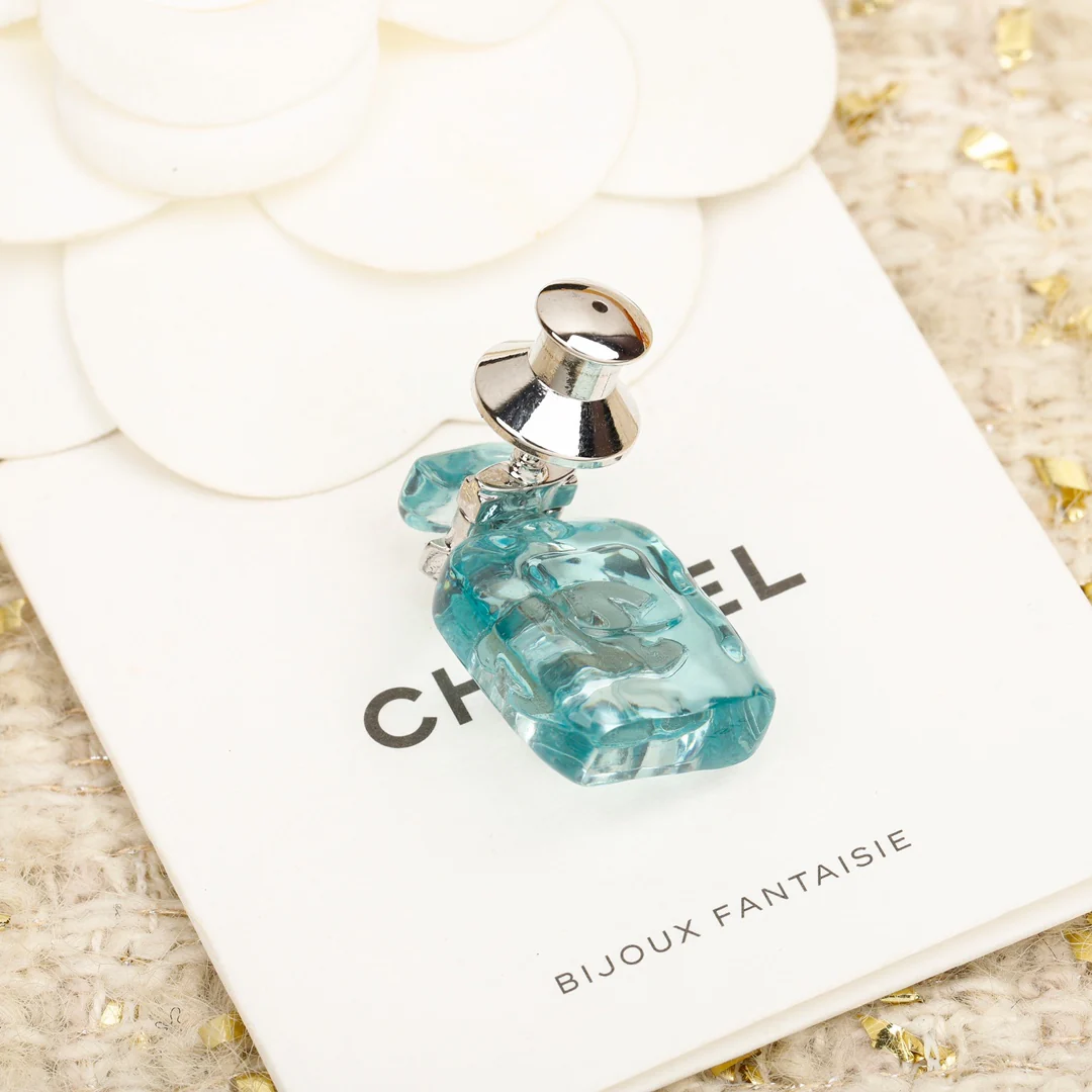 Брошь Chanel 130