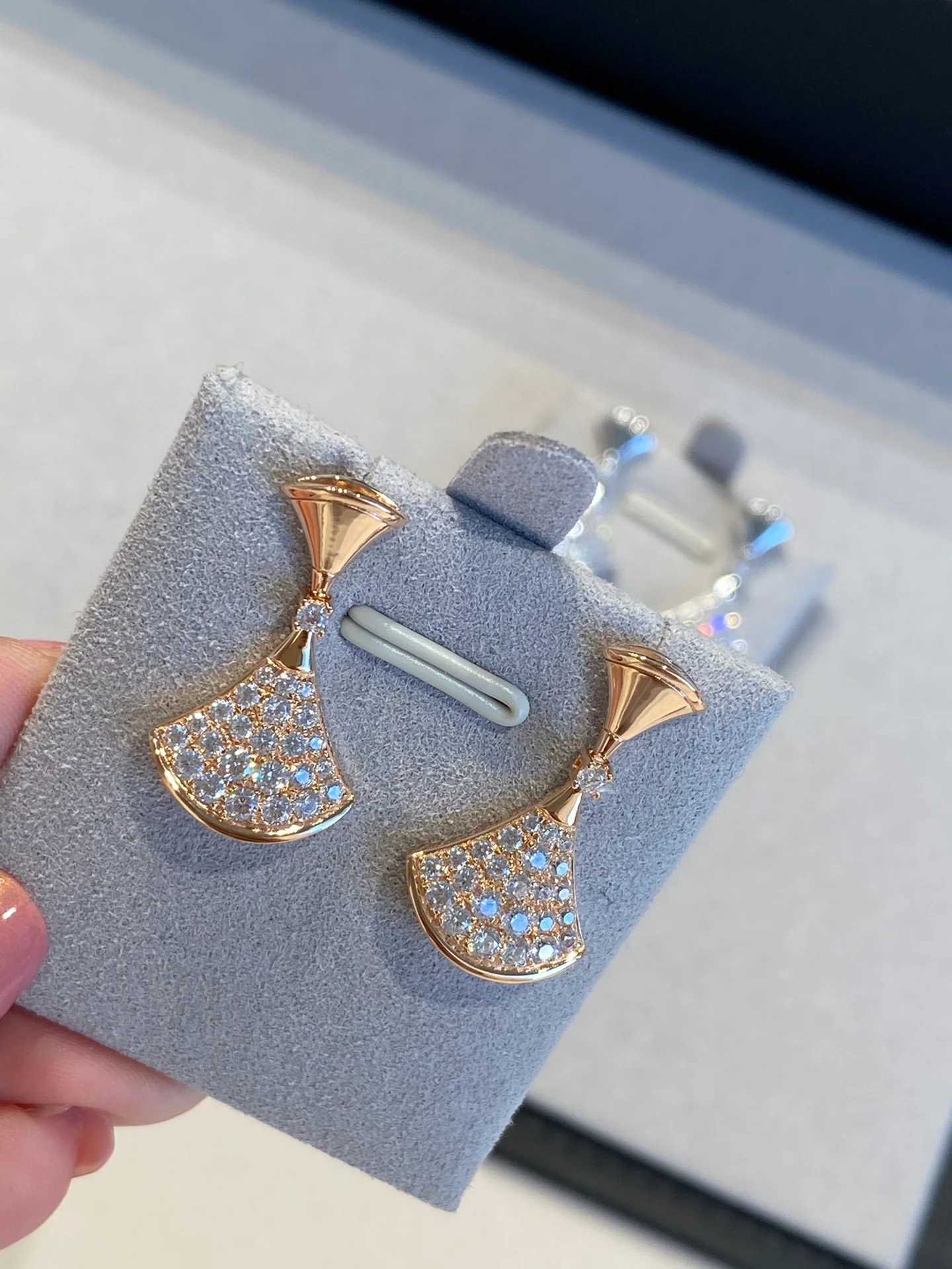 Серьги Bvlgari 035