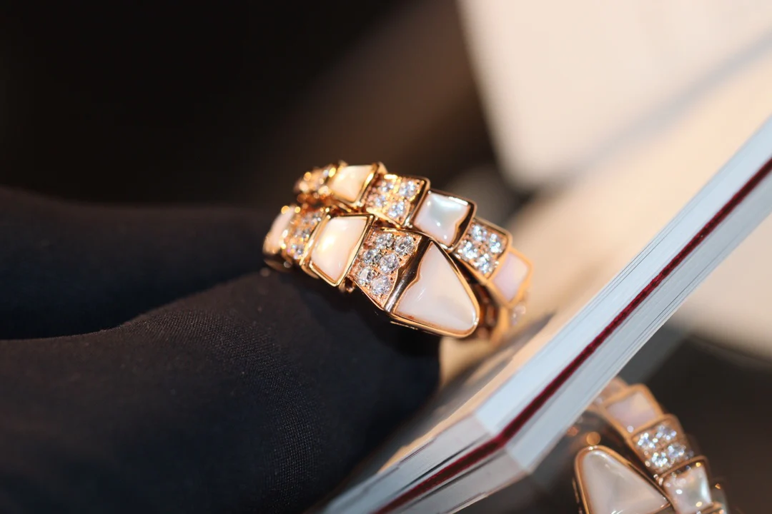 Кольцо Bvlgari 031