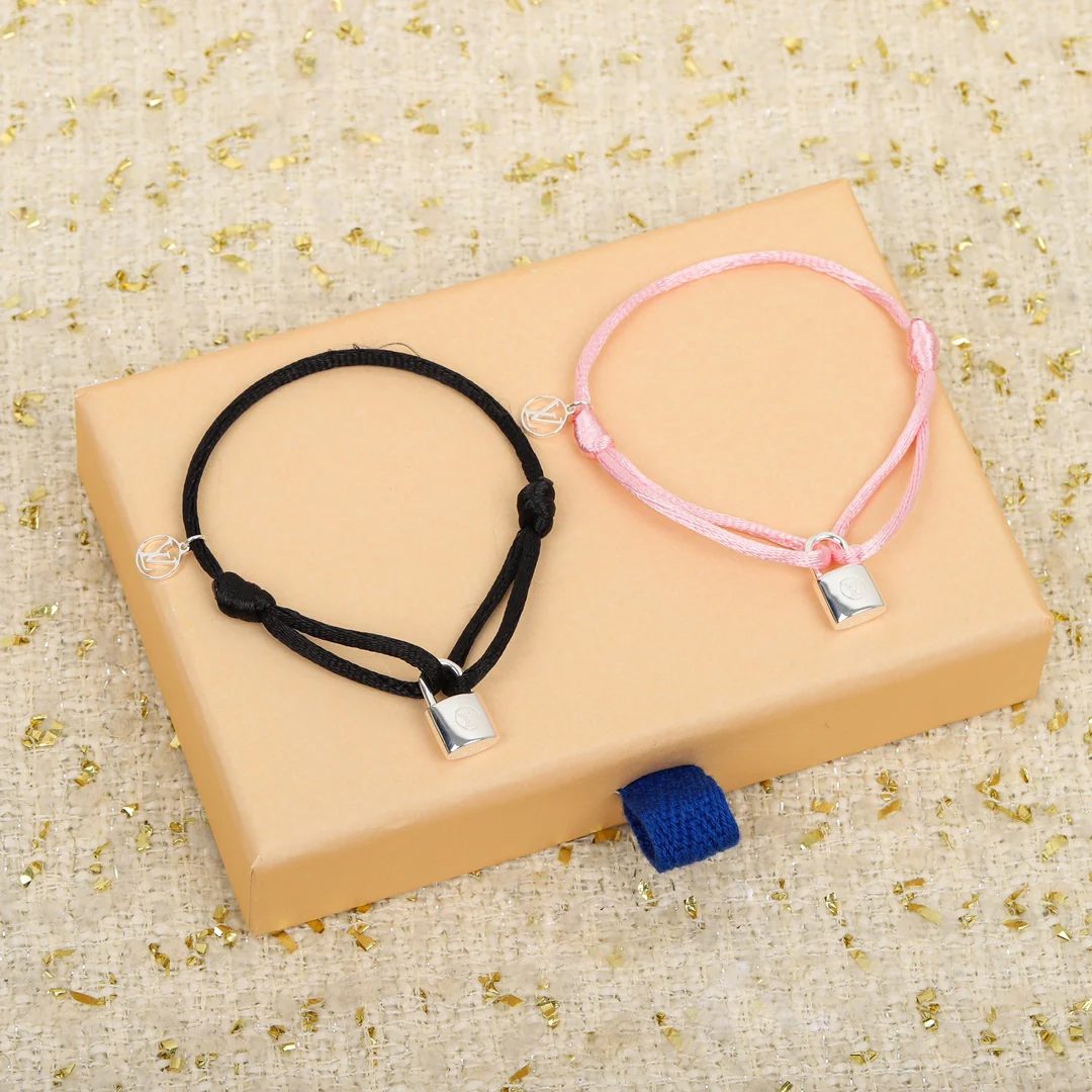 Браслет LV - 18