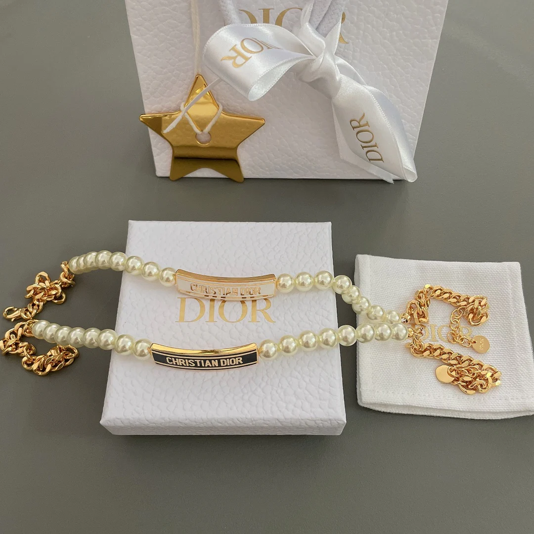 Жемчужное колье Dior