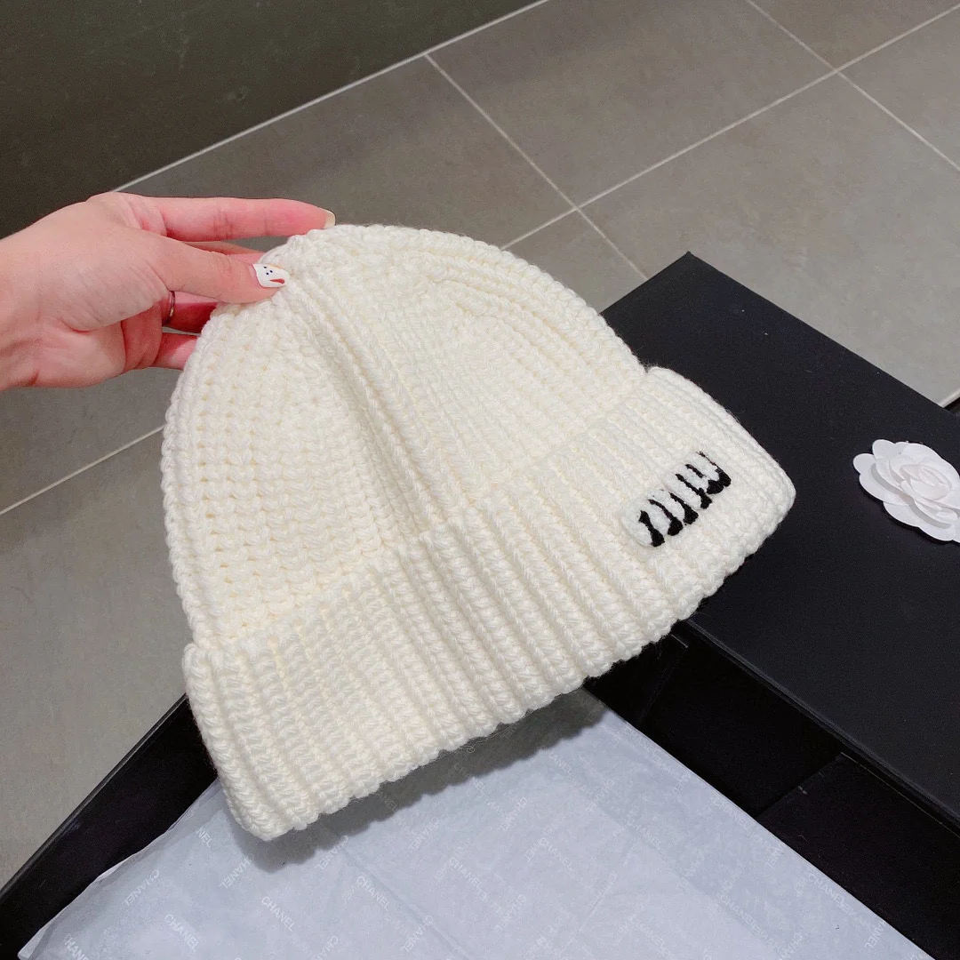 Miu Miu - Шапка-бини - Унисекс - Белая