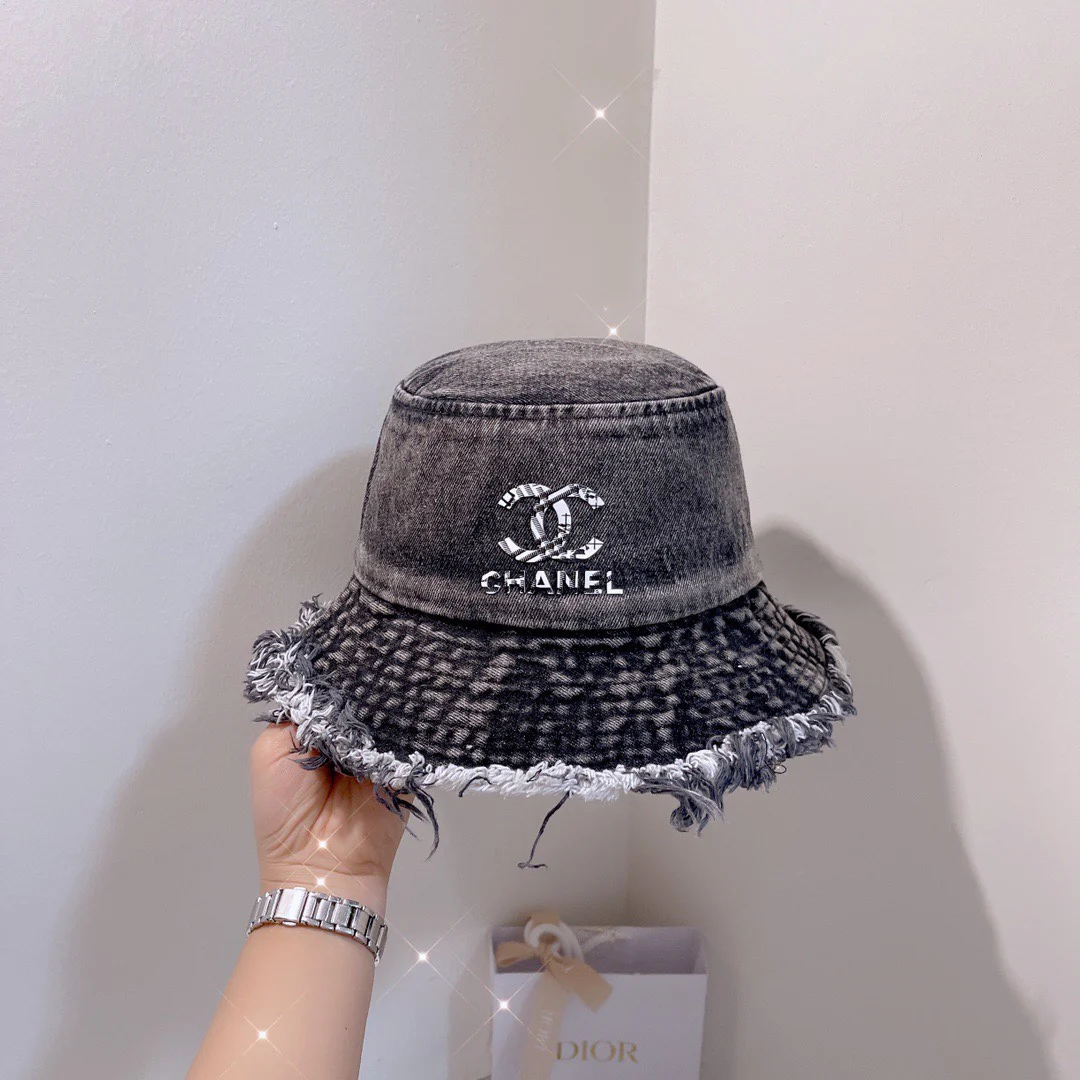 Chanel - Рыбацкая шляпа в стиле 