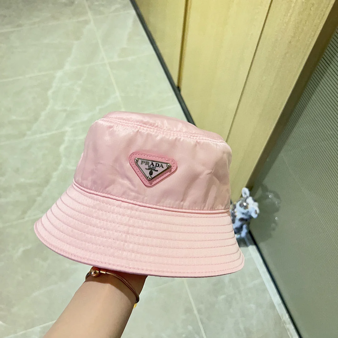 Новинка сезона весна/лето 2023 от Prada - Водонепроницаемая панама - Розовая