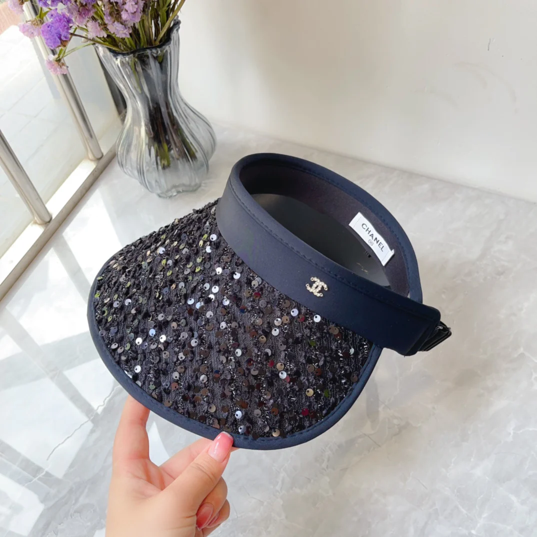 Новинка лета 2024 от Chanel - Солнцезащитная шляпа с пайетками - Черная