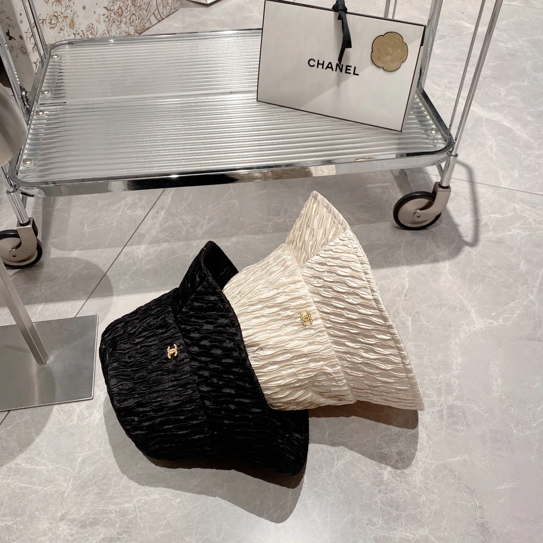 Новинка сезона весна/лето 2023 от Chanel - Рыбацкая шляпа - Черная